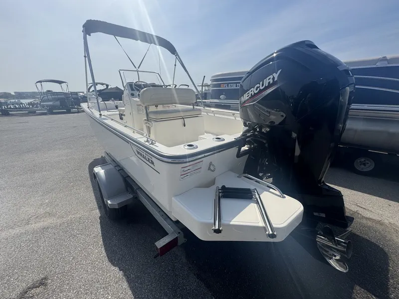 Slide: The Image of Boston Whaler 170 Montauk 2024 - 3