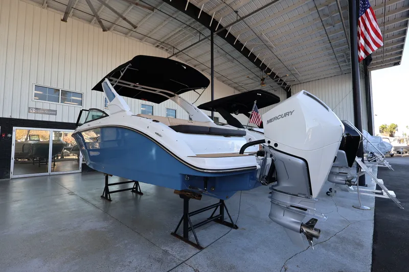 Slide: The Image of Sea Ray SDX 250 Outboard 2026 - 2