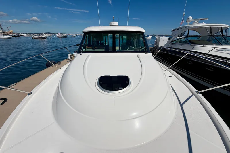 Slide: The Image of Tiara C39 Coupe 2020 - 48
