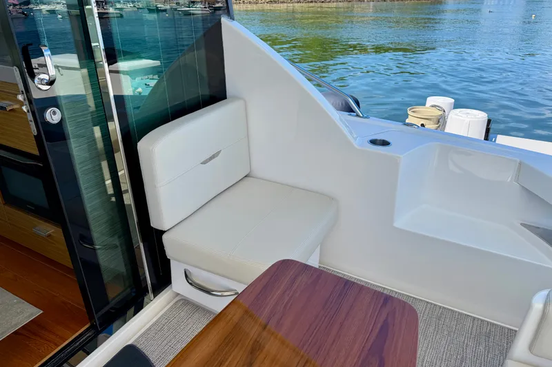 Slide: The Image of Tiara C39 Coupe 2020 - 9