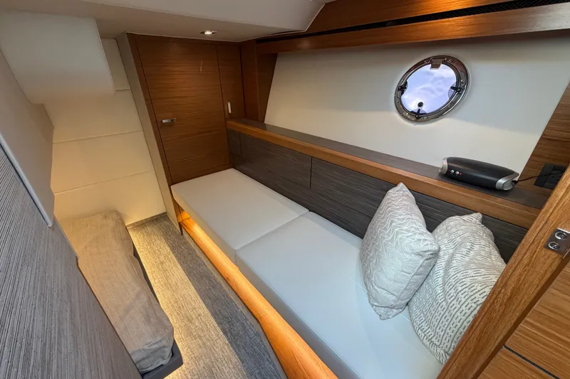 Slide: The Image of Tiara C39 Coupe 2020 - 37