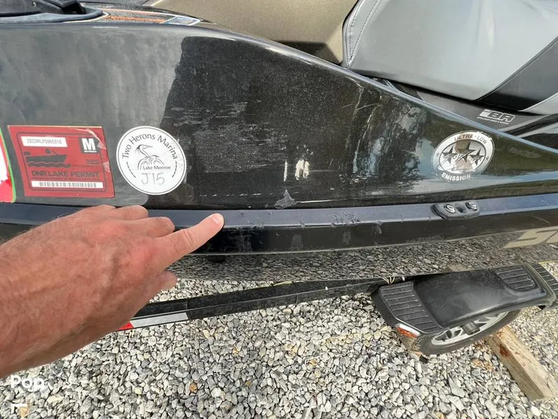 Slide: The Image of Sea-Doo GTI SE 170 & 2016 GTX Limited 300 2021 - 14454198