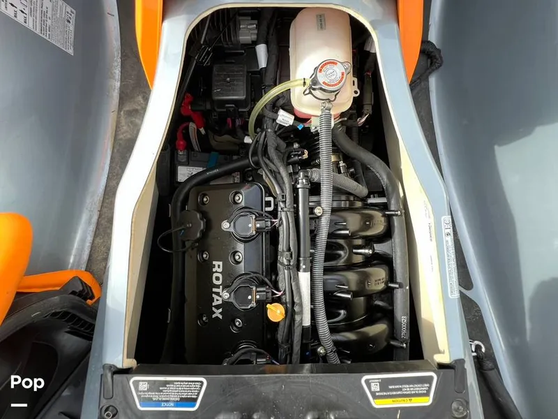 Slide: The Image of Sea-Doo GTI SE 170 & 2016 GTX Limited 300 2021 - 14454209