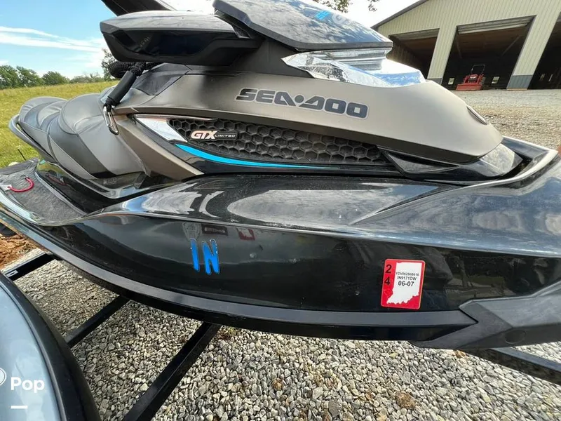 Slide: The Image of Sea-Doo GTI SE 170 & 2016 GTX Limited 300 2021 - 14454176