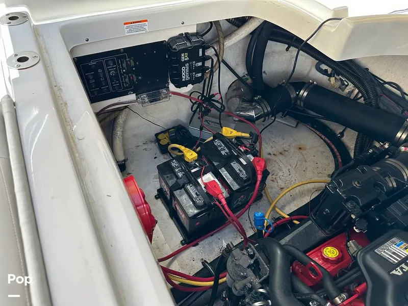 Slide: The Image of Crownline Boats 260 LS 2007 - 14676076