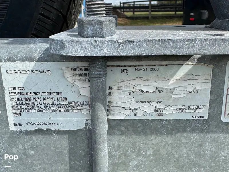 Slide: The Image of Crownline Boats 260 LS 2007 - 16079101