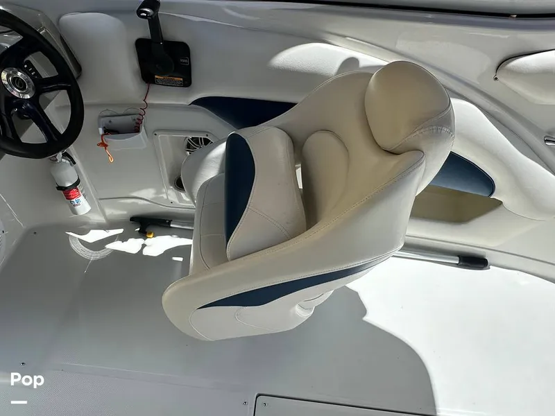 Slide: The Image of Crownline Boats 260 LS 2007 - 14676029