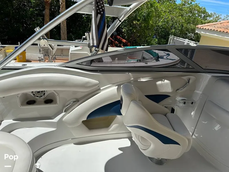 Slide: The Image of Crownline Boats 260 LS 2007 - 14676049