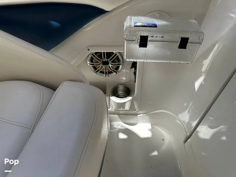 Slide: The Image of Crownline Boats 260 LS 2007 - 14676057