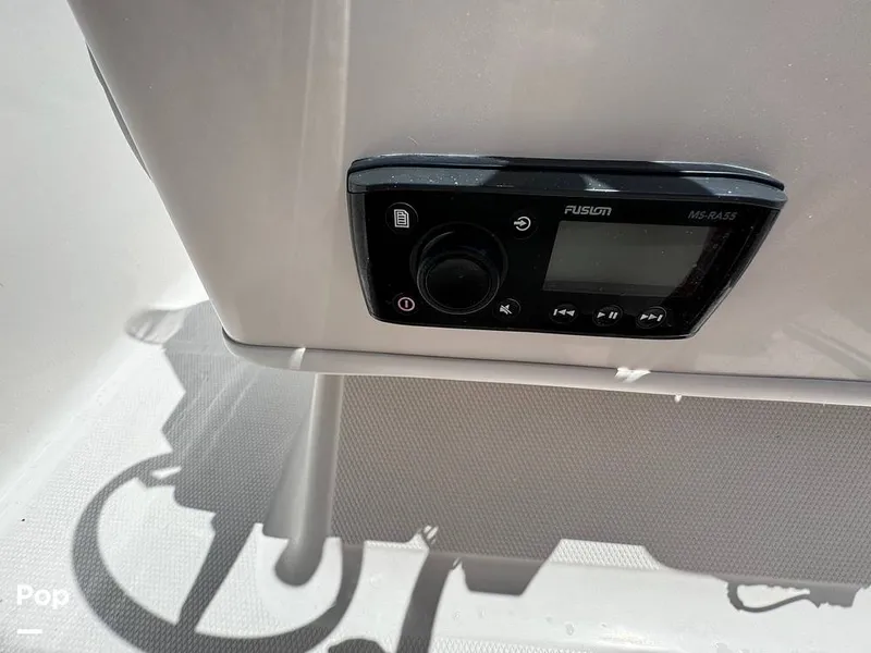 Slide: The Image of Robalo R160 2016 - 14426500