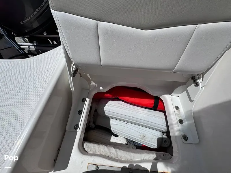 Slide: The Image of Robalo R160 2016 - 14426517