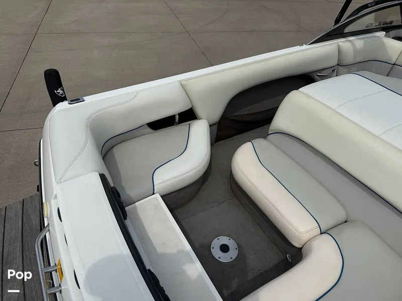Slide: The Image of Malibu Wakesetter XTI 2004 - 15857267