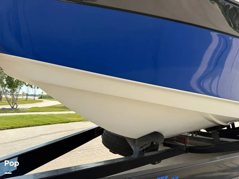 Slide: The Image of Malibu Wakesetter XTI 2004 - 15857294