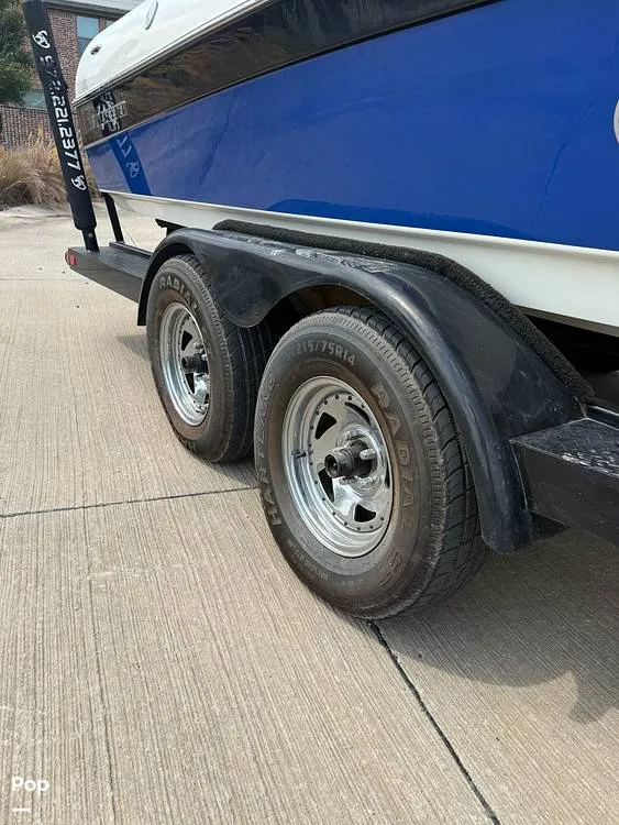 Slide: The Image of Malibu Wakesetter XTI 2004 - 15857298