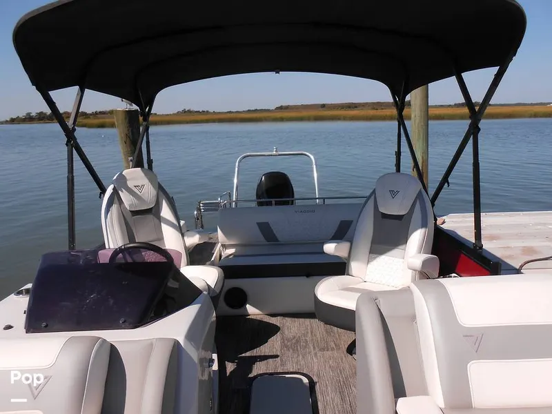 Slide: The Image of Viaggo Diamante S 2022 - 14692984