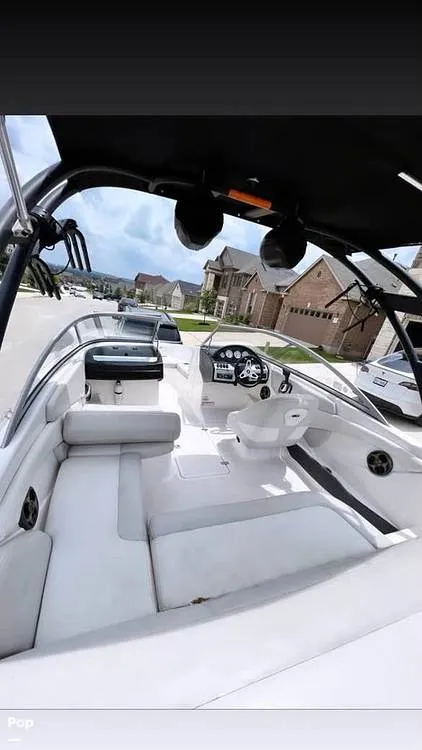 Slide: The Image of Regal 1900 ES 2016 - 14498788