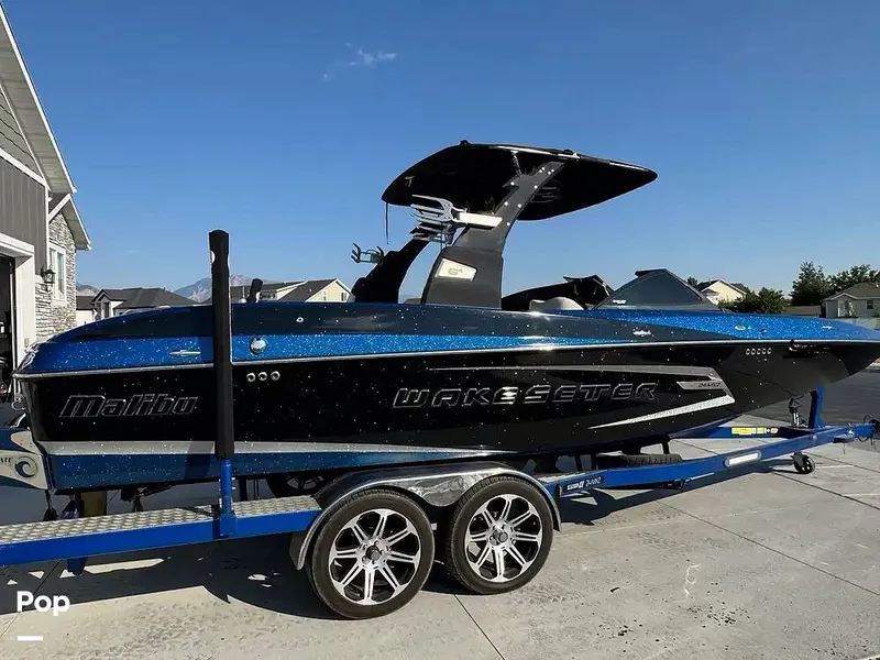 Slide: The Image of Malibu 24 MXZ 2015 - 14505054