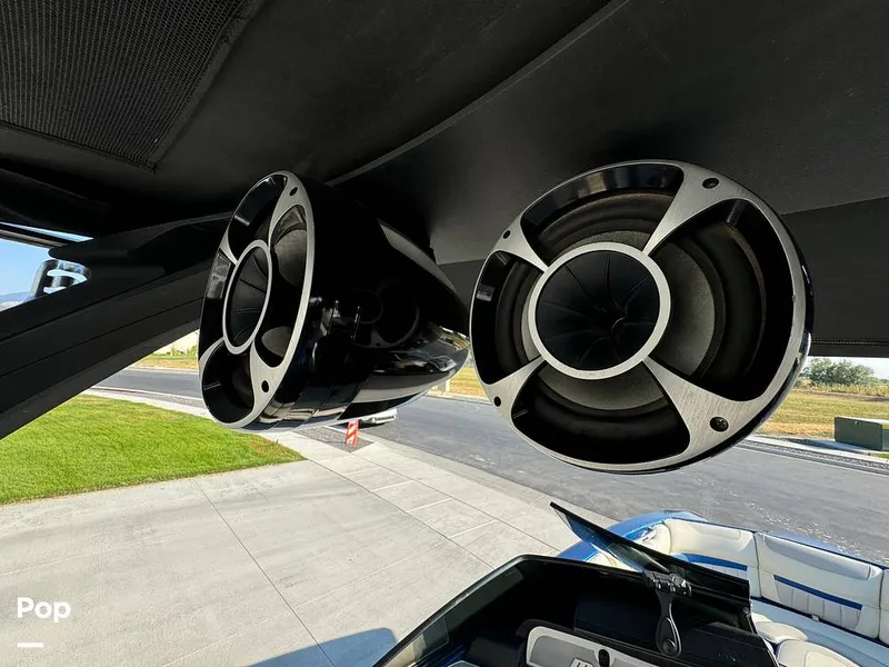 Slide: The Image of Malibu 24 MXZ 2015 - 14438428