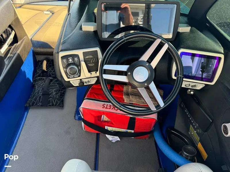 Slide: The Image of Malibu 24 MXZ 2015 - 14438434