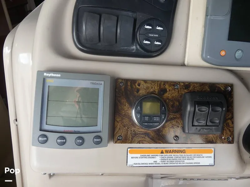 Slide: The Image of Sea Ray 300 Sundancer 2002 - 14477782