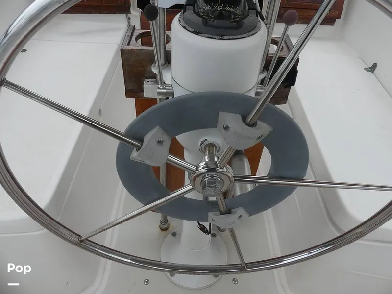 Slide: The Image of Gulf 32 Pilothouse 1987 - 14443225