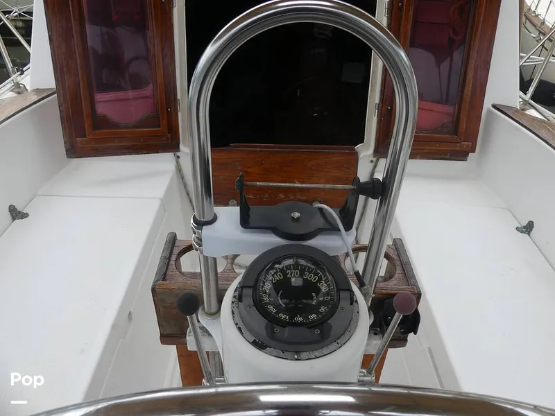 Slide: The Image of Gulf 32 Pilothouse 1987 - 14443224