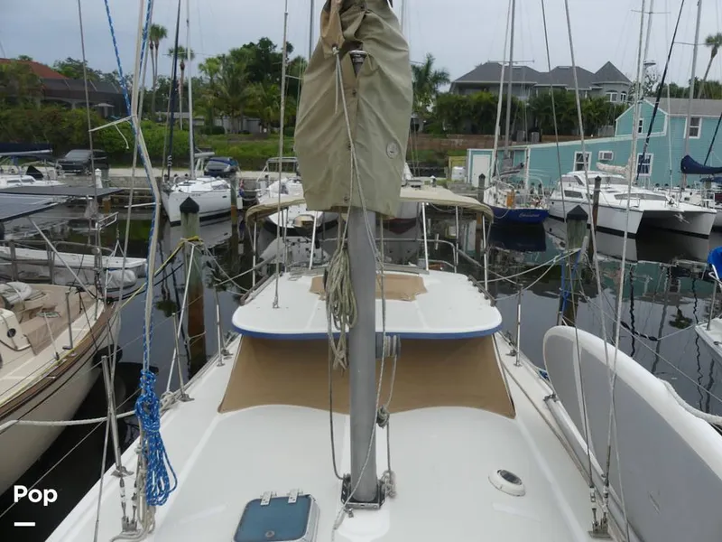 Slide: The Image of Gulf 32 Pilothouse 1987 - 14443259