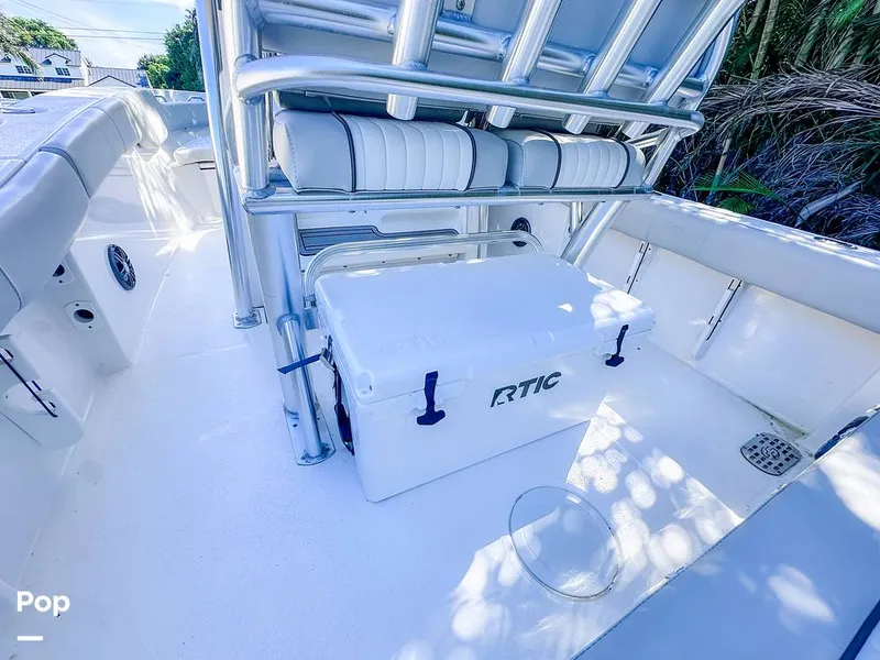 Slide: The Image of Sea Fox Commander 228 2022 - 14749049