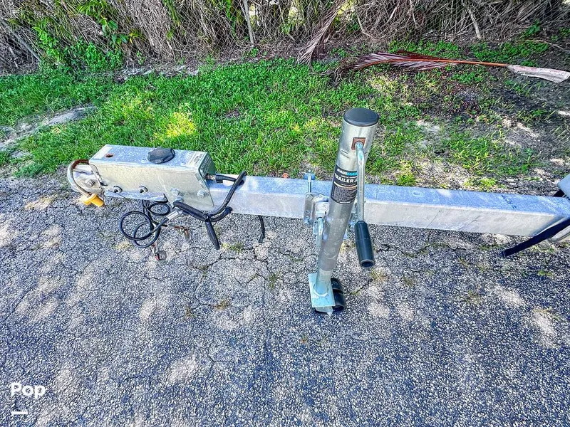 Slide: The Image of Sea Fox Commander 228 2022 - 14748932