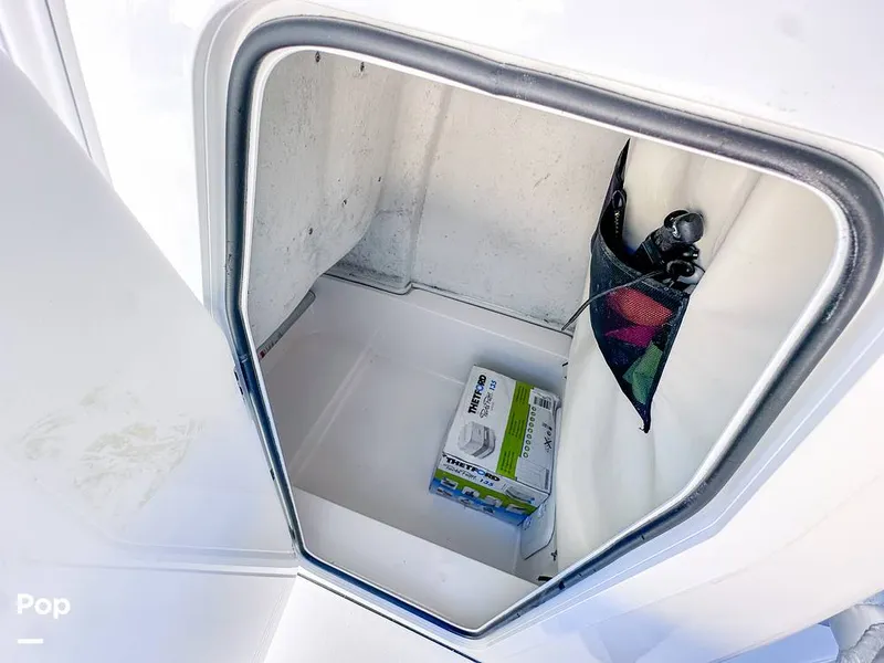 Slide: The Image of Sea Fox Commander 228 2022 - 14748950