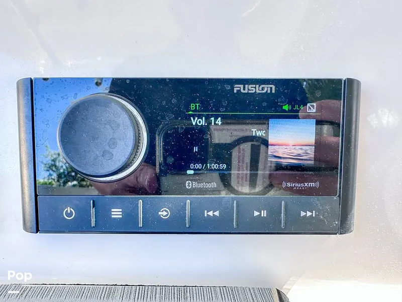 Slide: The Image of Sea Fox Commander 228 2022 - 14748992