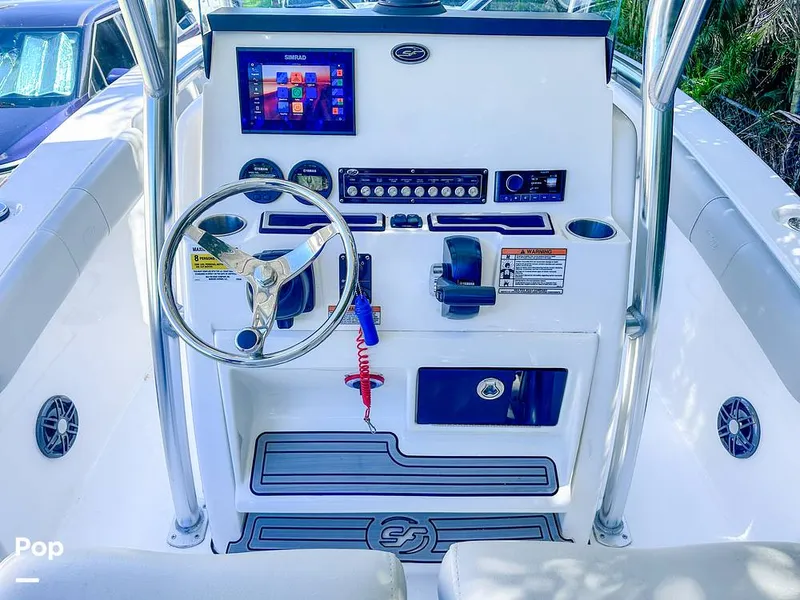 Slide: The Image of Sea Fox Commander 228 2022 - 14749028