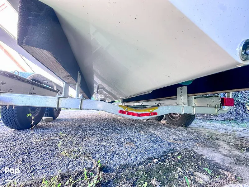 Slide: The Image of Sea Fox Commander 228 2022 - 14749038