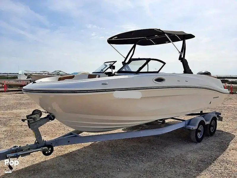 The Image of Bayliner VR6 OB 2021 - 14494468