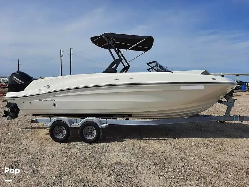 Slide: The Image of 2021 Bayliner VR6 - 14494487