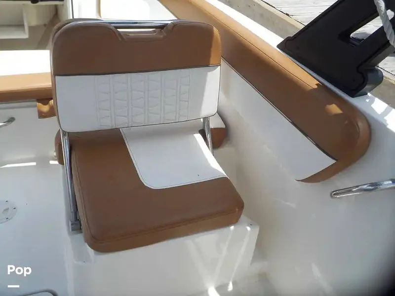 Slide: The Image of Passenger Seat With Flip Backrest - 14494441