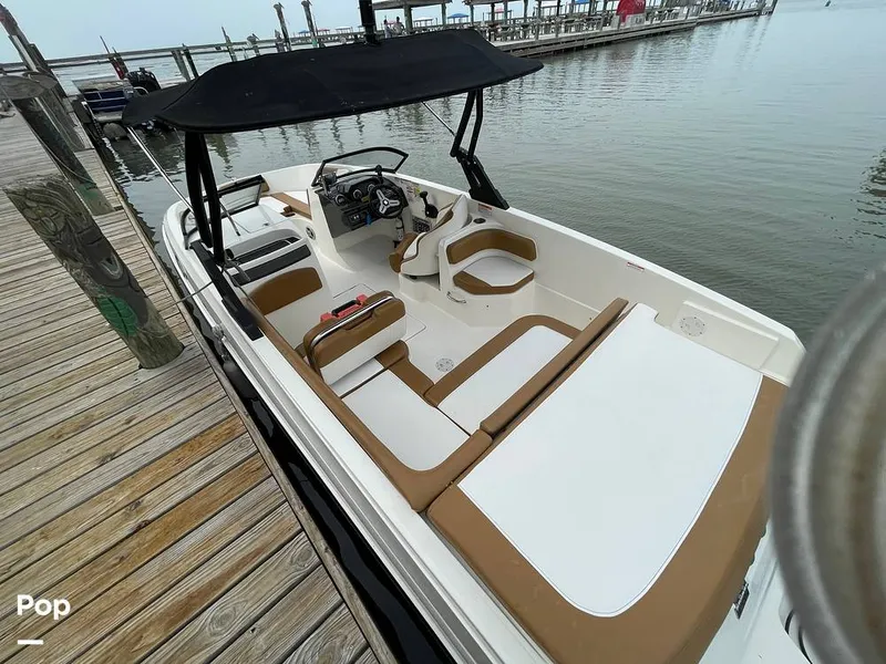 Slide: The Image of Bayliner VR6 OB 2021 - 15164868