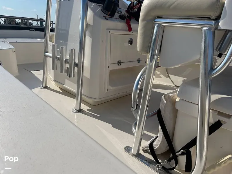 Slide: The Image of Leaning Post With Footrest - 14539704