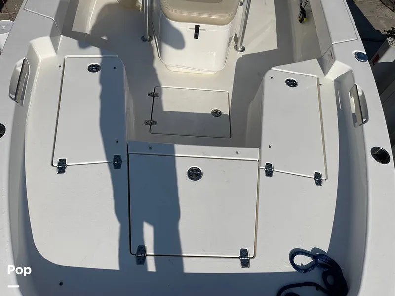 Slide: The Image of Casting Deck With Storage - 14539824