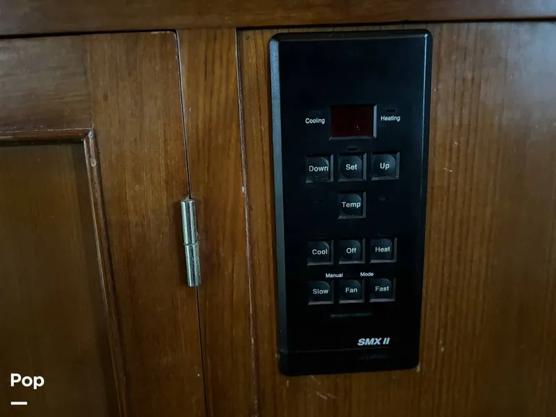 Slide: The Image of Jefferson 42 Sundeck 1986 - 14482002