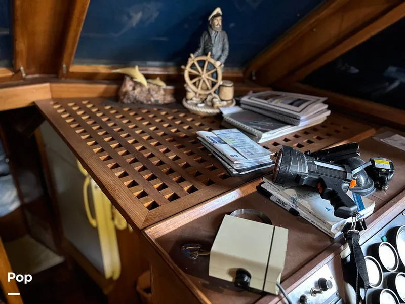 Slide: The Image of Jefferson 42 Sundeck 1986 - 14482021