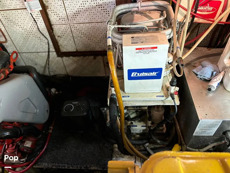 Slide: The Image of Jefferson 42 Sundeck 1986 - 14482025