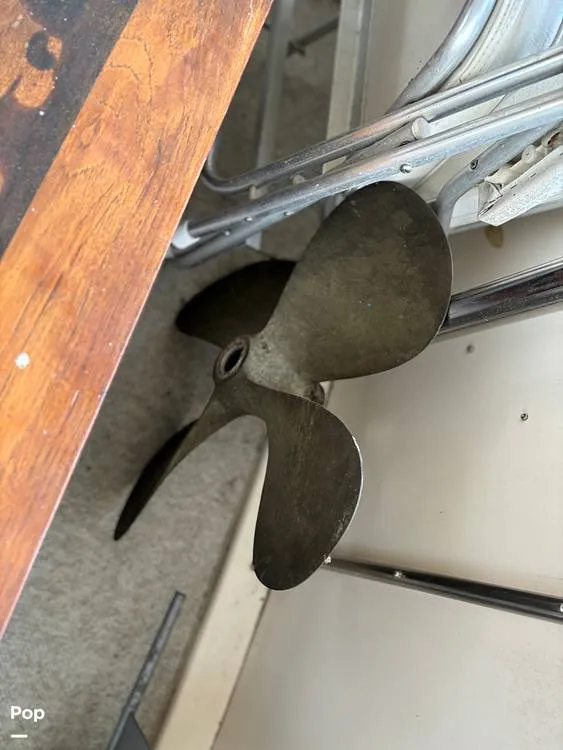 Slide: The Image of Jefferson 42 Sundeck 1986 - 14482034