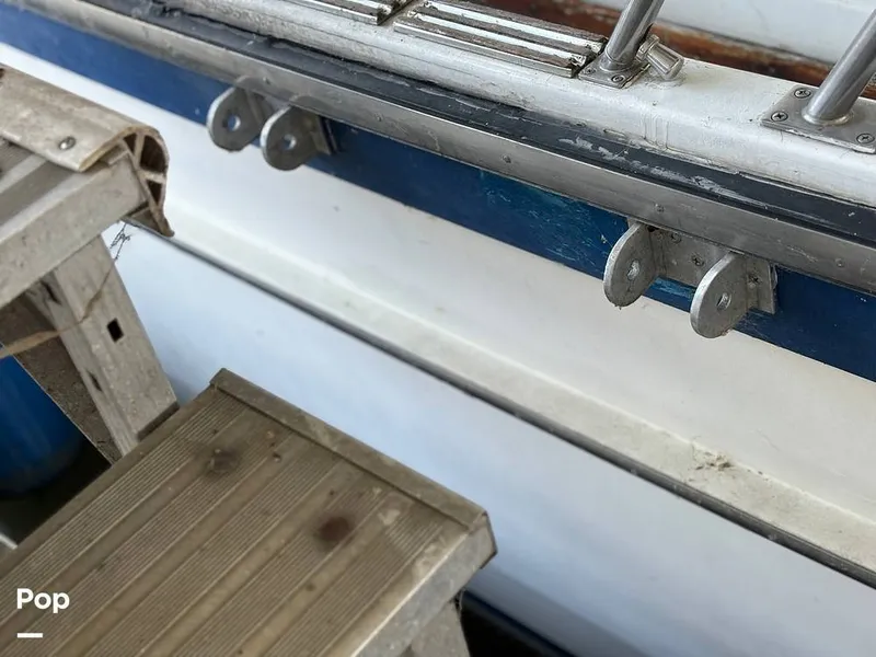 Slide: The Image of Jefferson 42 Sundeck 1986 - 14481884