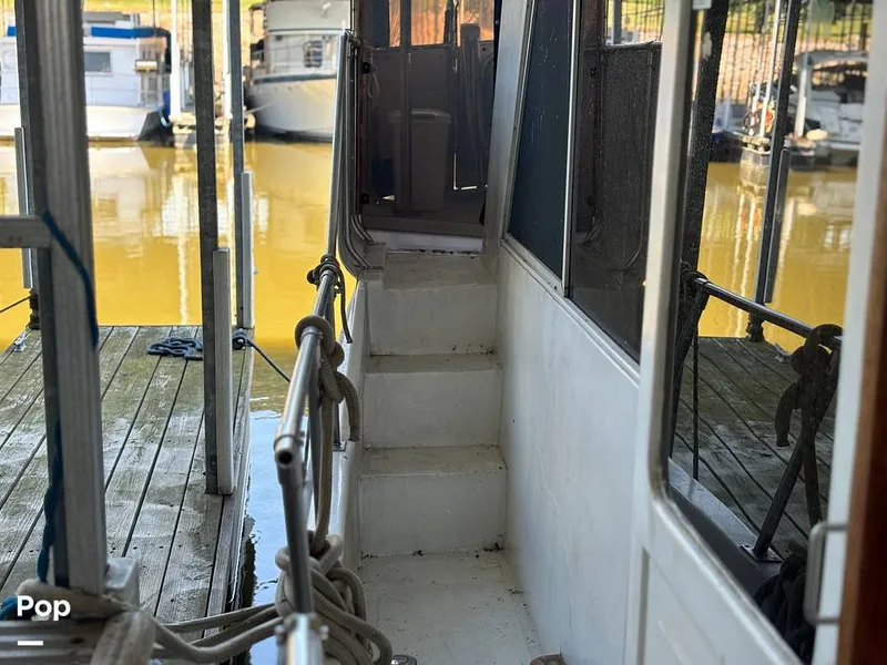 Slide: The Image of Jefferson 42 Sundeck 1986 - 14481889