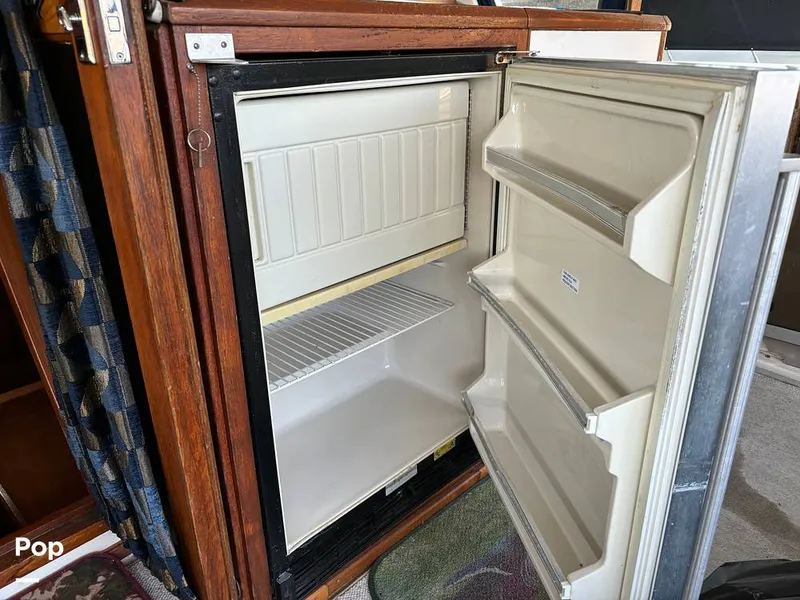 Slide: The Image of Jefferson 42 Sundeck 1986 - 14481899