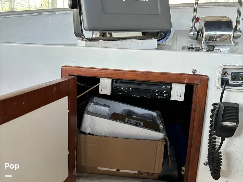 Slide: The Image of Jefferson 42 Sundeck 1986 - 14481920