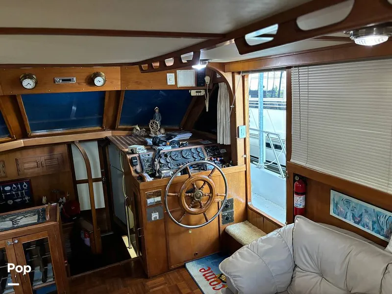 Slide: The Image of Jefferson 42 Sundeck 1986 - 14481941