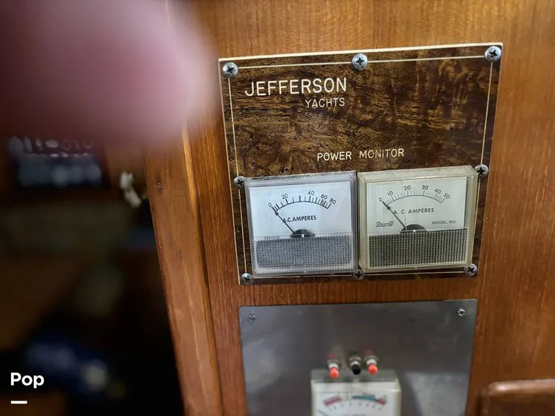 Slide: The Image of Jefferson 42 Sundeck 1986 - 14481948