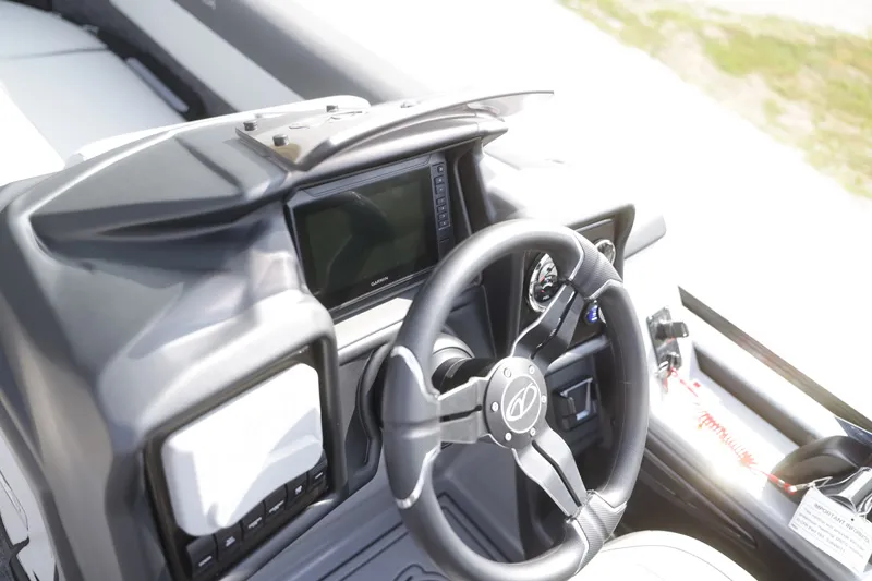 Slide: The Image of Veranda VR235RC 2026 - 19